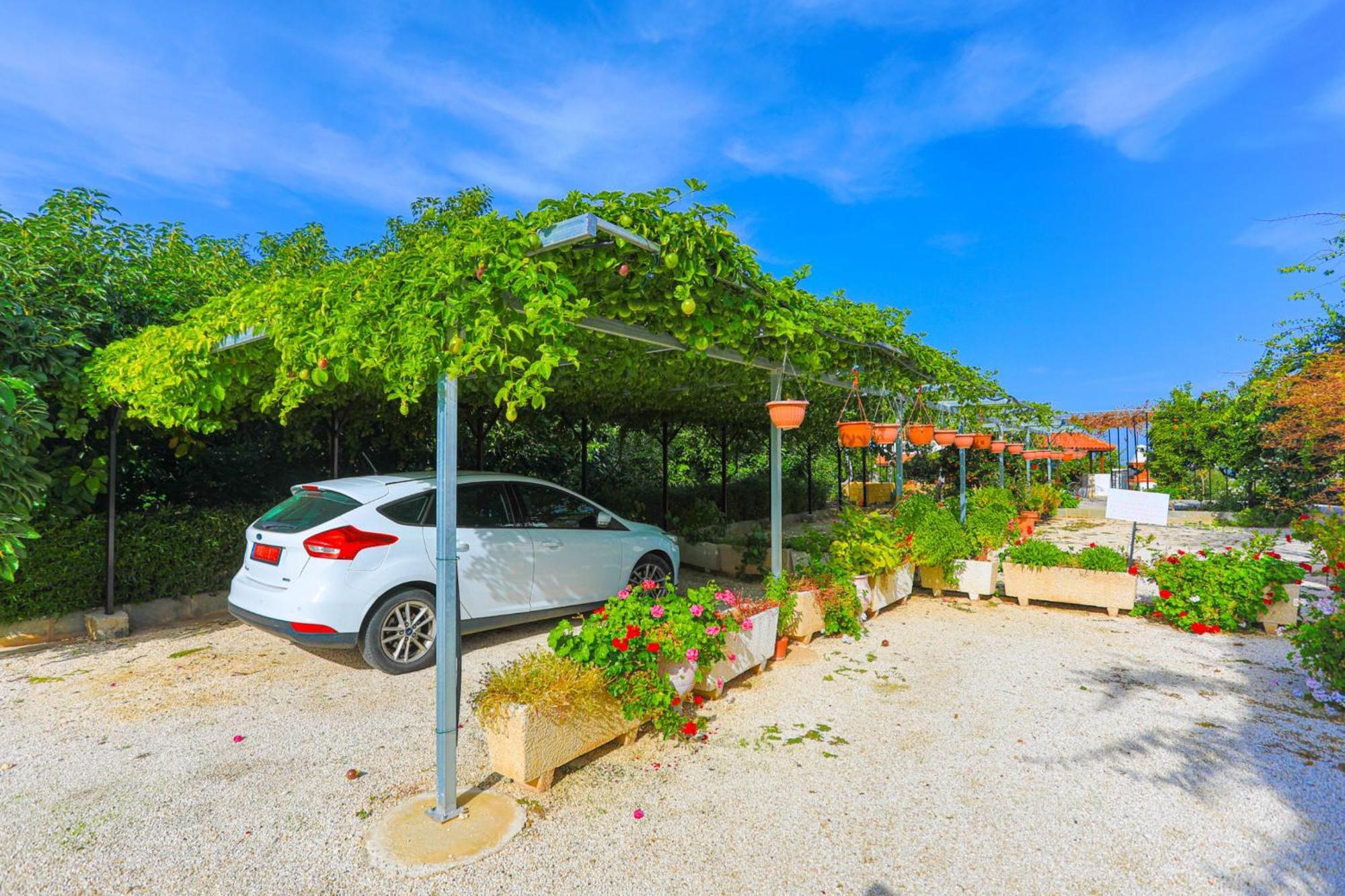 Villa Ira Finiki Latzi Exterior foto
